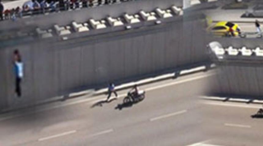 Adana'da film sahnelerini aratmayan ka&ccedil;ış!