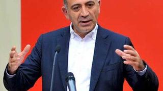 Gürsel Tekin gövde gösterisine hazırlanıyor