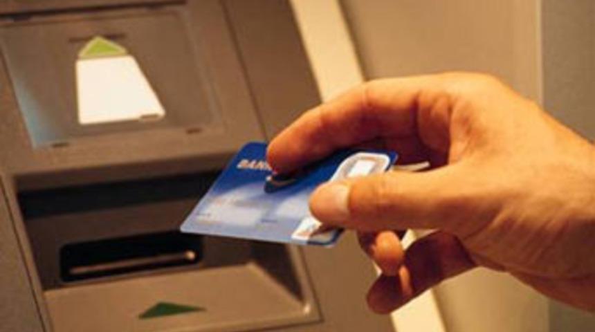 ATM’lerde işlemler ücretlendiriliyor