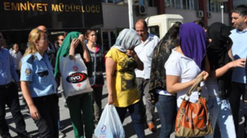 Promosyonlu fuhuş &ccedil;etesi!