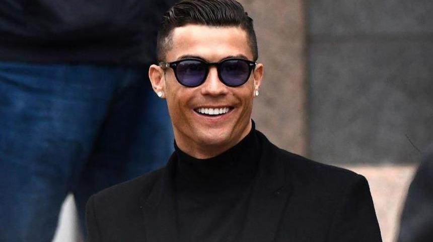 Cristiano Ronaldo'nun yeni aracı olay oldu! Sadece 599 adet üretildi, fiyatı dudak uçuklattı