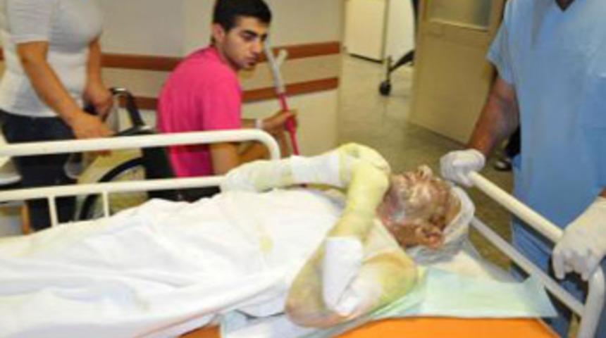 Sigara yaktı, ev havaya u&ccedil;tu!