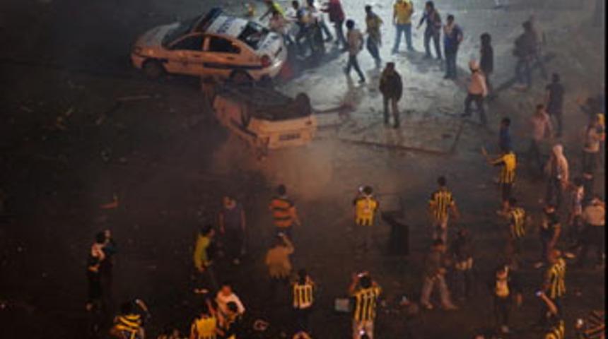 Kadık&ouml;y'de ortalık savaş alanına d&ouml;nd&uuml;