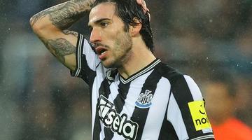 Bahis oynadığı için futboldan 10 ay men edilen Tonali yine rahat durmadı!