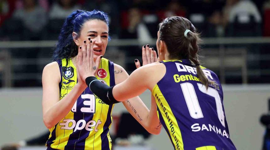 Fenerbahçe Opet, normal sezonu lider tamamladı!