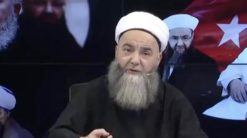 Ahmet Mahmut Ünlü Cumhur İttifakı'na oy istedi! O partileri işaret etti: 'Günahkar olur, azap çeker'