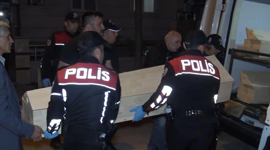 Avcılar'da kadın cinayeti! 3 çocuğunun annesini silahla vurarak öldürdü