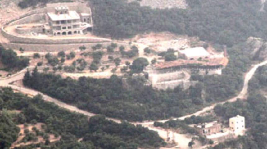 T&uuml;rkiye korkusu bayrak indirtti