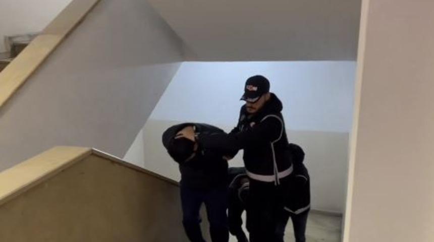 Bakan Yerlikaya duyurdu! Kırmızı bültenle aranıyordu: İstanbul'da yakalandı