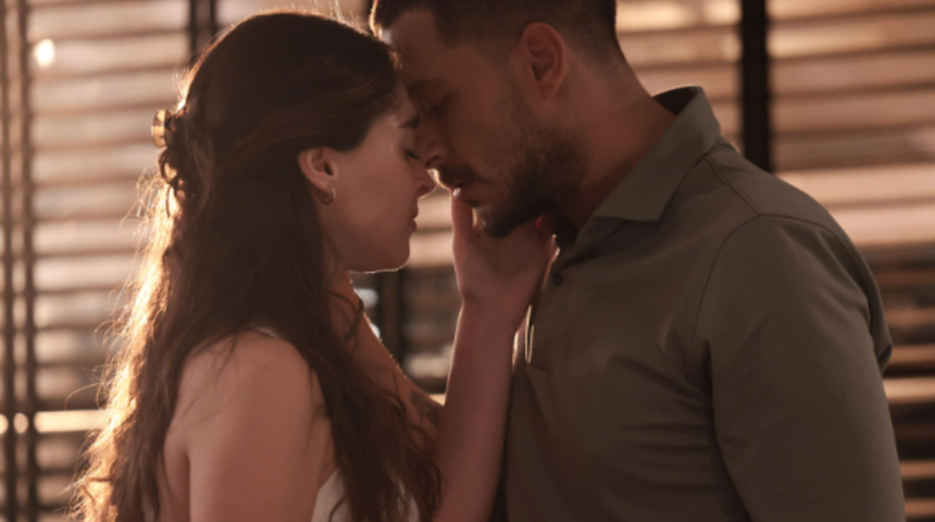 Sakla Beni'nin Mete'si Uraz Kaygılaroğlu aradığı aşkı sonunda buldu! Yeni sevgilisi bakın kim çıktı