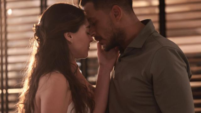 Sakla Beni'nin Mete'si Uraz Kaygılaroğlu aradığı aşkı sonunda buldu! Yeni sevgilisi bakın kim çıktı