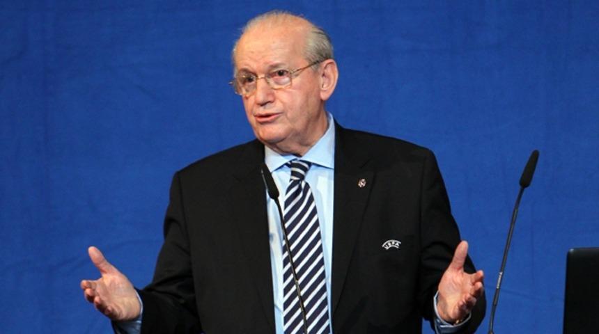 TFF Onursal Başkanı Şenes Erzik'ten sızdırılan VAR kayıtlarına dair çok konuşulacak iddia! "Hugh Dallas sızdırmış olabilir"