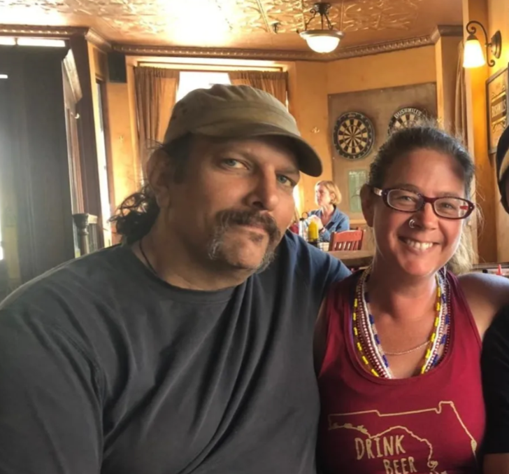 Kocası öldükten sonra 20 yaş küçük sevgilisiyle evlendi! "Rahmetli kocam tarafından bana gönderilen bir melek" G1