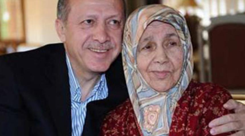 Erdoğan: Annemsiz ilk Anneler G&uuml;n&uuml;