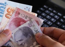 Bakan duyurdu: Emeklilere yüzde 10 indirim uygulanacak 