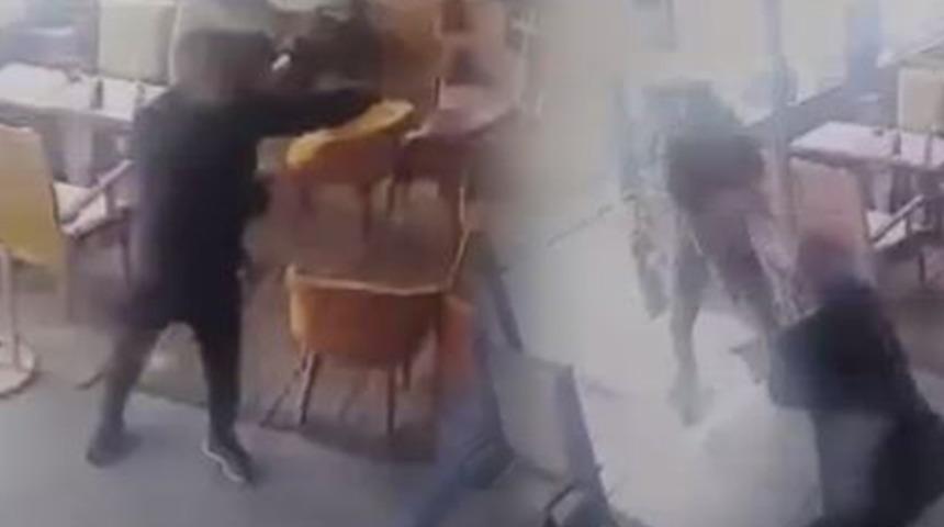 Kafede kanlı hesaplaşma! 29 g&ouml;zaltı, 28 yaralı: Polis bile zor ayırdı