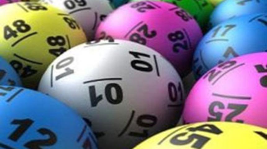 Kazandığı ikramiyeyi alabilmek i&ccedil;in bor&ccedil; aldı