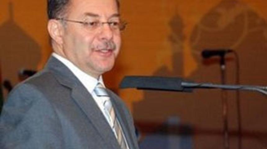 Hükümet kürtaj yasasında ısrarlı