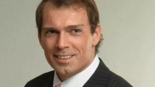 İsmini 'Mahmut' olarak değiştirdi... Sakallarını uzatıp sarık taktı! Maneviyata yönelen eski manken ve oyuncu Meriç Erkan hayatının nasıl değiştiğini anlattı