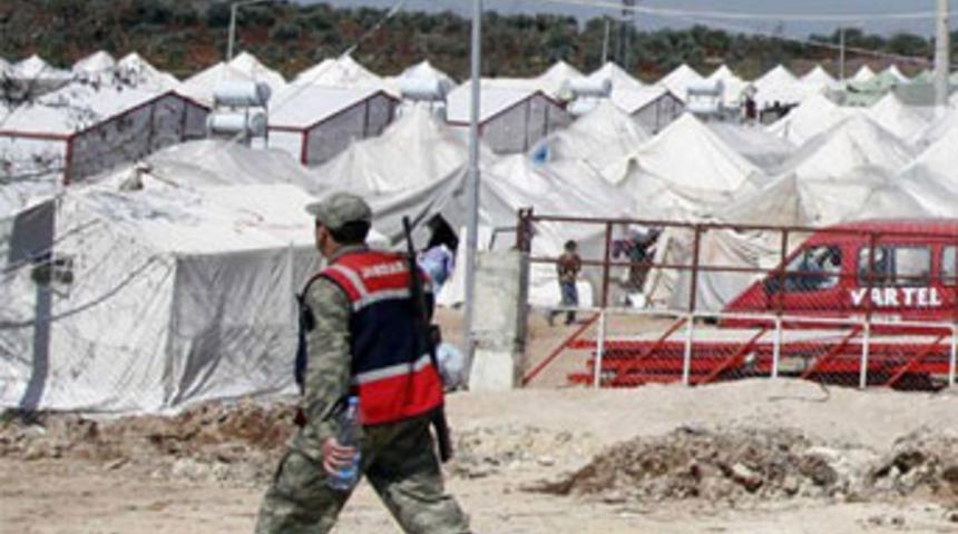 Suriyeli albayı çadırkentten kaçıracaklardı!