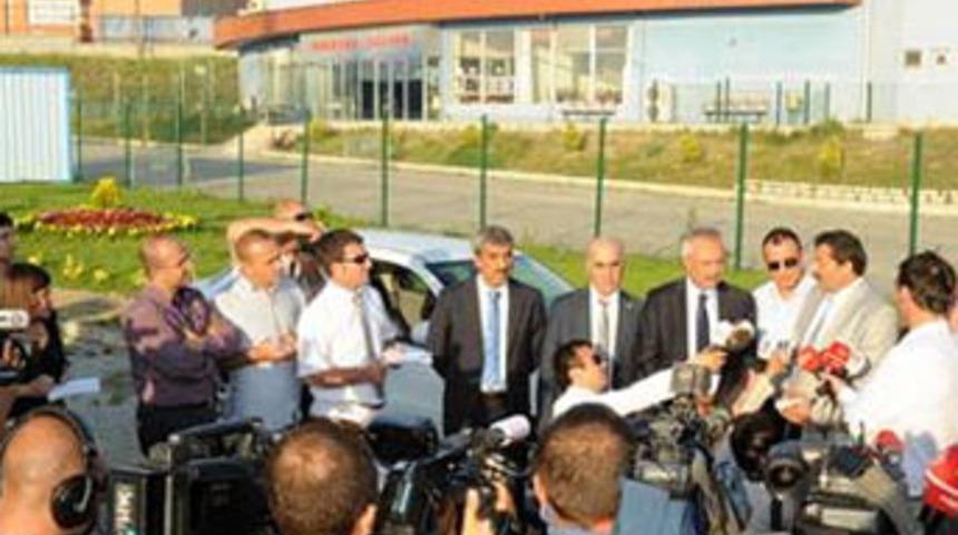 Ergenekon ve Balyoz sanıklarına ziyaret