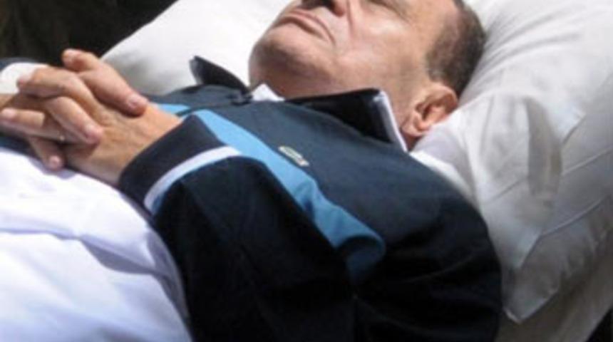 "M&uuml;barek'in beyin &ouml;l&uuml;m&uuml; ger&ccedil;ekleşti"