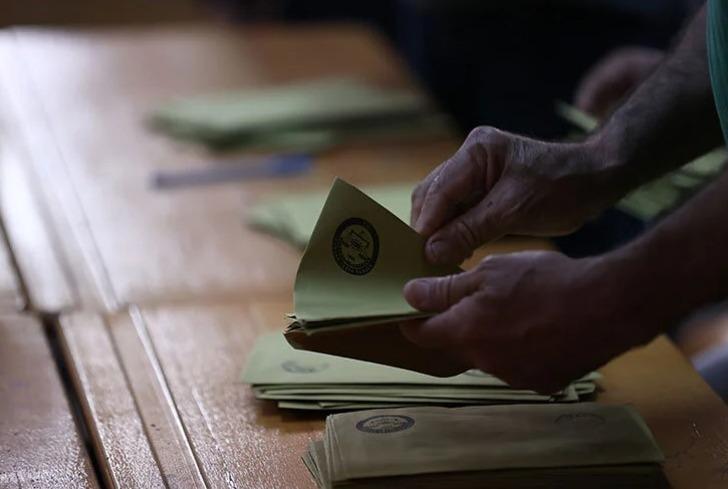 Siyasiler peş peşe oylarını kullandı: İşte ilk açıklamaları! Cumhurbaşkanı Erdoğan, Özel, İmamoğlu, Kurum, Akşener, Bahçeli, Yavaş, Altınok... G1