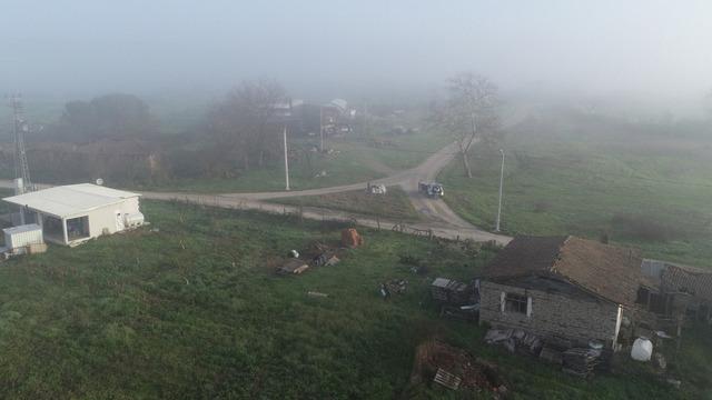 Köylerinde sandık kurulamadı... Komşu köyde oy kullanıyorlar! 