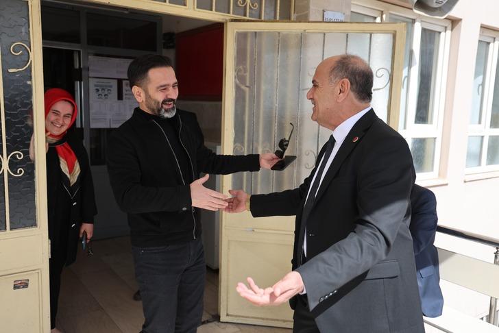 Seçim bitmedi ama o kazandığını ilan etti! "Sayımdan sonra da resmi olarak ilan edeceğim” G3