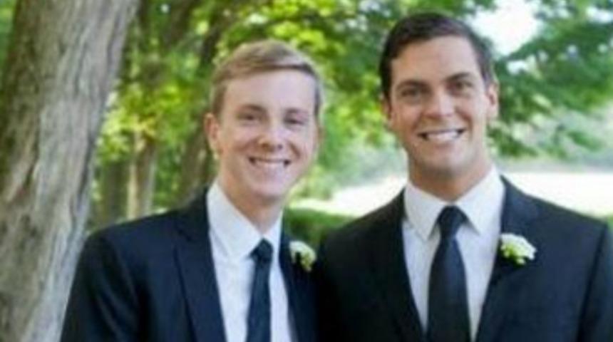 Facebook Eşcinsel Evliliklere Hazır