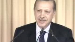 Başbakan Erdoğan, tercümana seslendi...