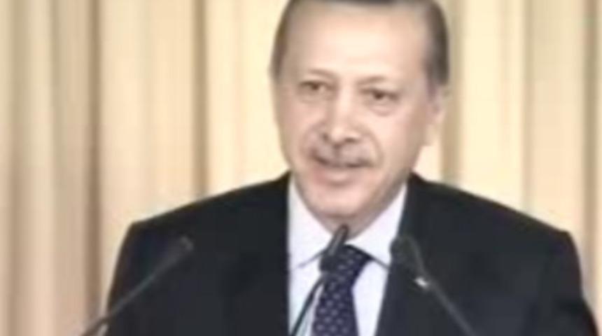 Başbakan Erdoğan, tercümana seslendi...