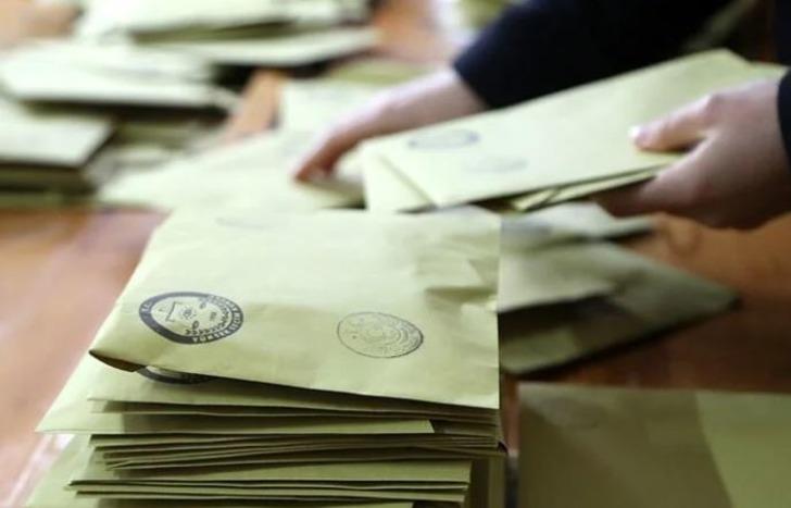 CANLI SEÇİM SONUÇLARI | 2024 yerel seçim ilk sonuçlar için geri sayım! Sandıklar kapandı, oy sayımı başladı... 81 il ve 973 ilçede yeni belediye başkanları belli oluyor... İl il, ilçe ilçe kim önde? G4