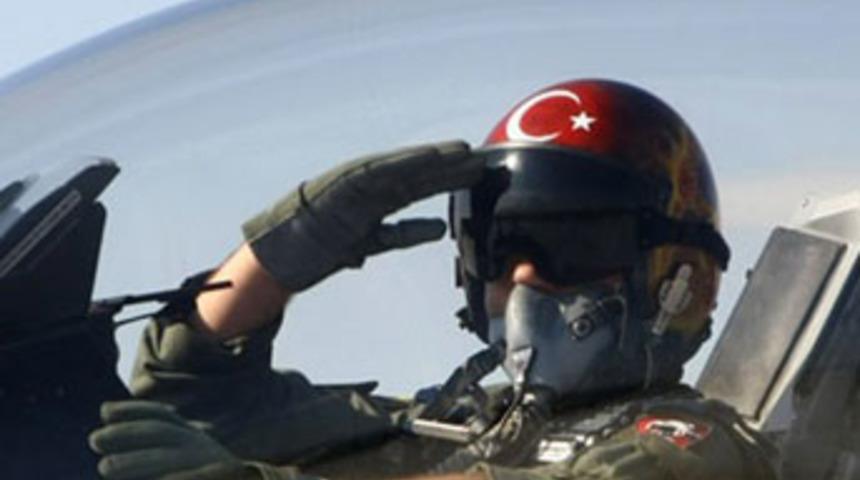 Türk jeti yüzlerce parçaya ayrılmış olabilir