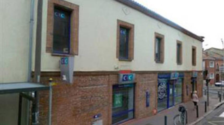 Fransa'da bankaya silahlı baskın!