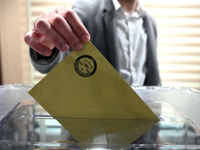 31 Mart seçimlerinde Mauro Icardi sürprizi! Mührü Arjantinli yıldıza bastı