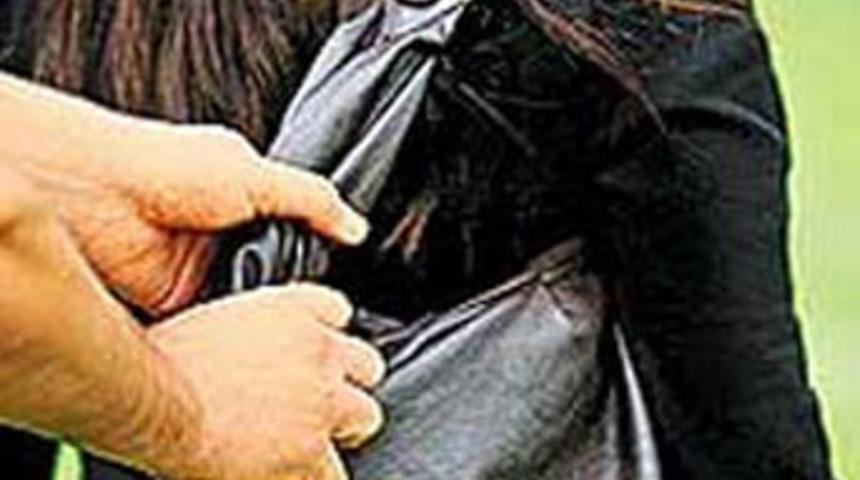 Zili &ccedil;alıp kapka&ccedil; yaptı