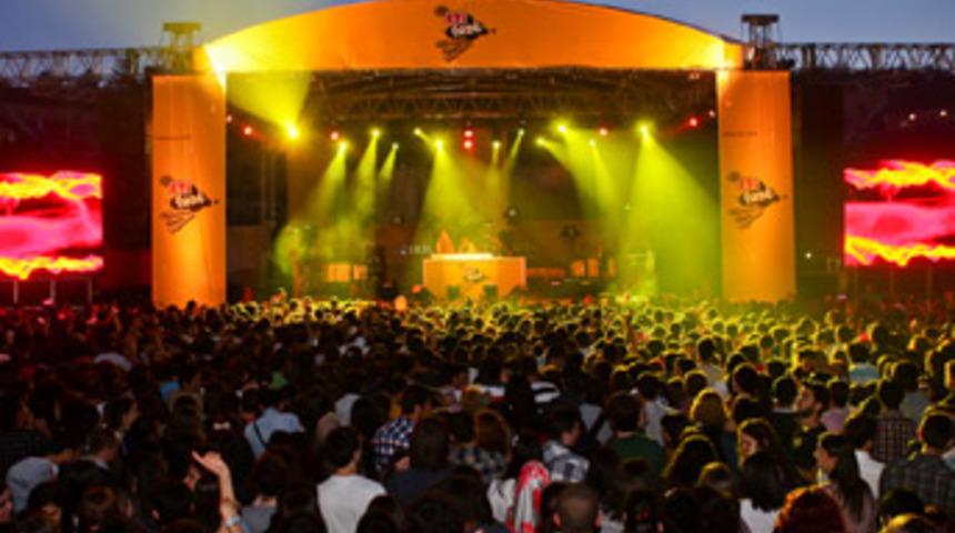 Gençler 'ETİfest'te Eğleniyor