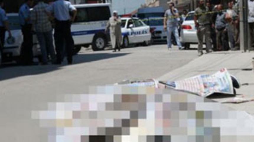 &Uuml;lkenin d&ouml;rt bir yanında cinnetteyiz!