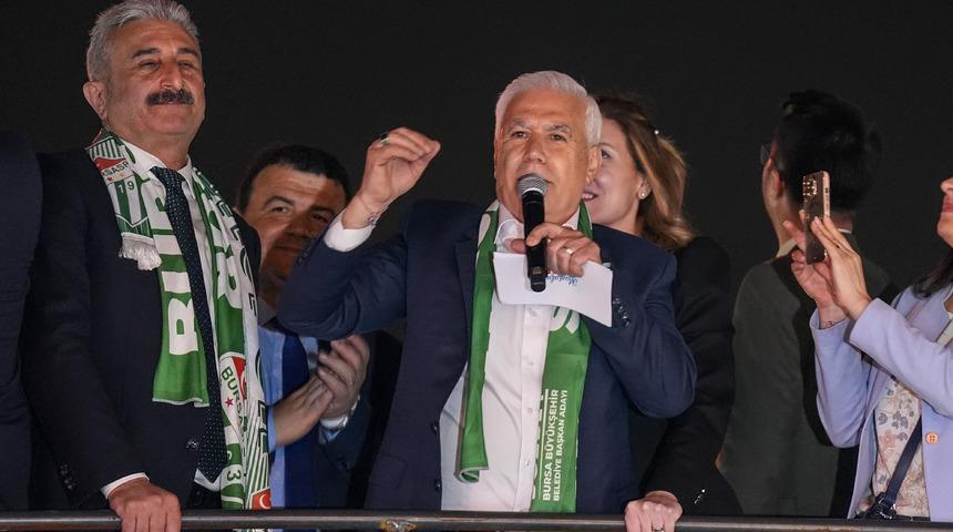 Bursa Büyükşehir Belediye Başkanlığını kazanan Bozbey, vatandaşlara hitap etti: