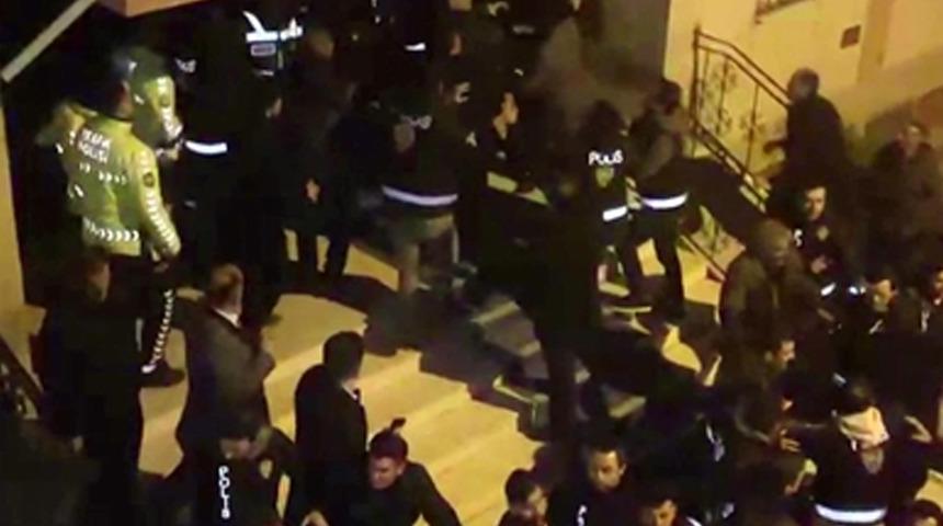 Erzurum'da 2 ilçede seçim gerginliği! Taşlarla saldırdılar, yaralılar var