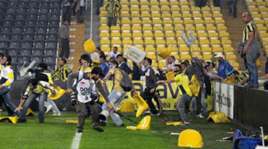 Olaylı ma&ccedil; polis kamerasında