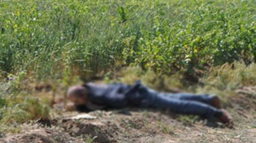 Cinayetin nedeni kulağındaki notta gizli!