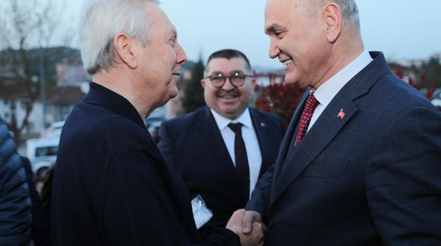 Fenerbahçe eski başkanı Aziz Yıldırım'dan Düzcespor'a destek