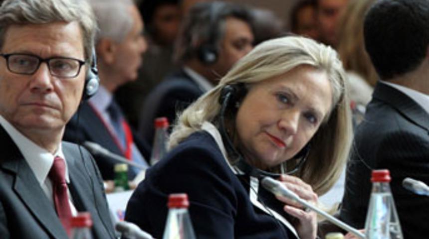 Clinton: Rusya ve &Ccedil;in cezalandırılmalı