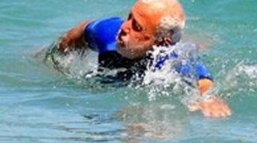 El sallayınca yardım istiyor sandılar