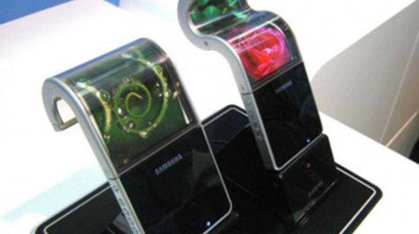 B&uuml;k&uuml;lebilir AMOLED ekranlar!