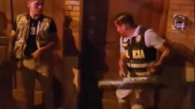 Peru'da 'lüks saat' soruşturmasının ardından istifa!  Polis, devlet başkanının evine kapıyı kırarak baskın düzenlemişti