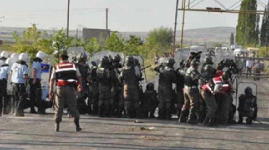 Sen misin elektriği kesen!