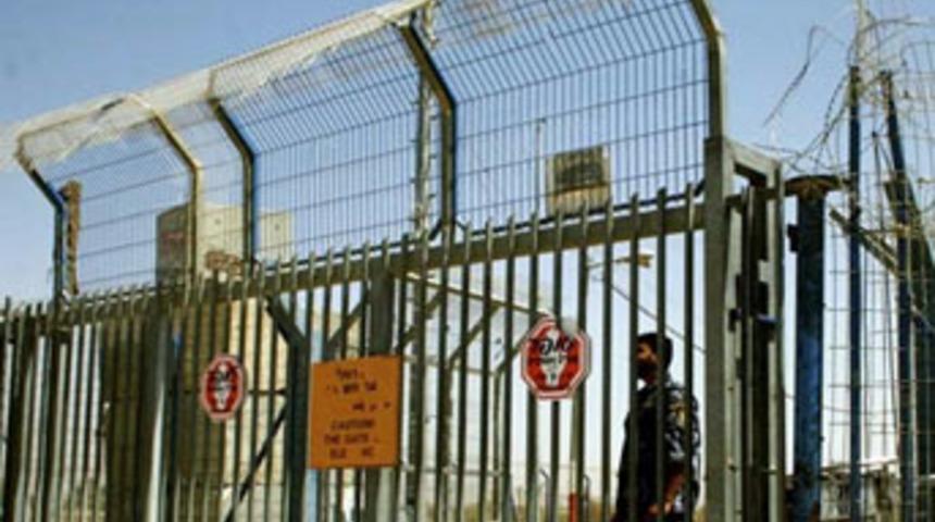 Refah sınır kapısı kapatıldı